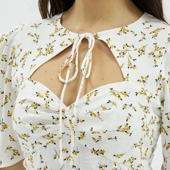 Closet reopening! - Picture 3 of 4